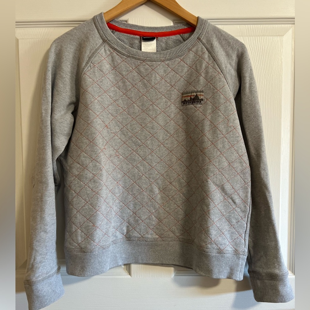 Women’s Patagonia Reclaimed Cotton Crew, Gray & Orange quilted sweatshirt, Ss S